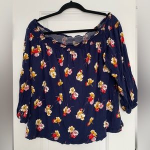 2/$20🛍 Old Navy • Off the shoulder blouse • Sz XL